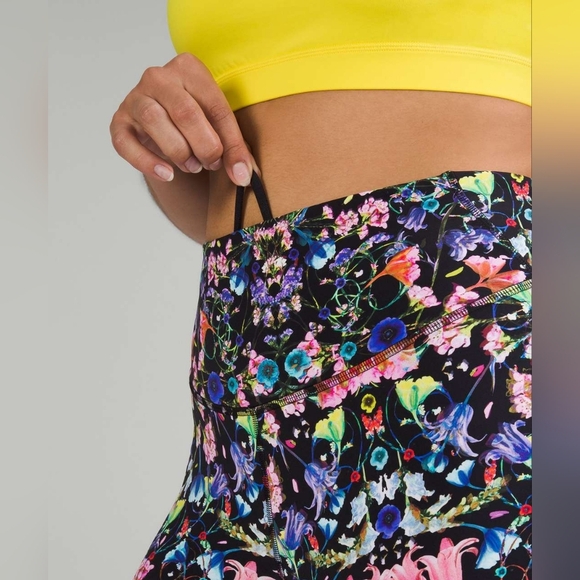 Lululemon Base Pace High-Rise Tight 28" Leggings Nulux Flowerscope Black Size 4 - Picture 2 of 8